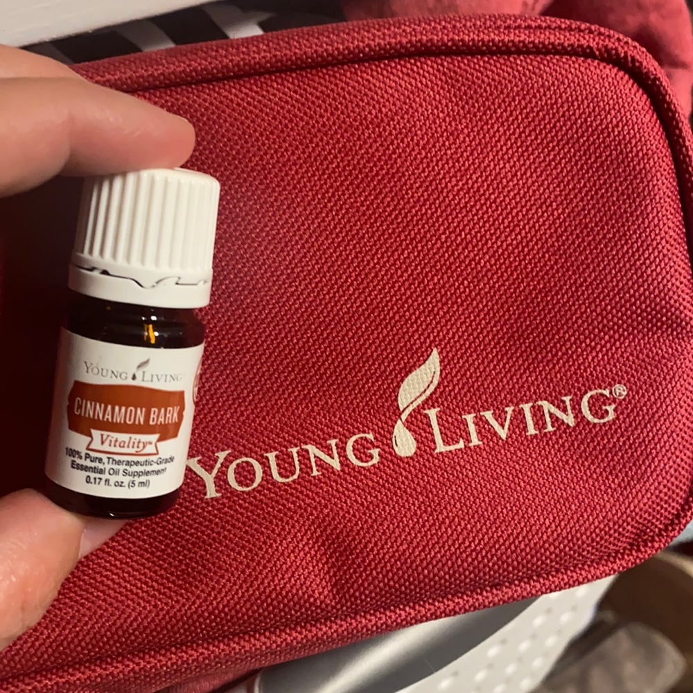 Young living Cinnamon Bark 0.17 fl oz new